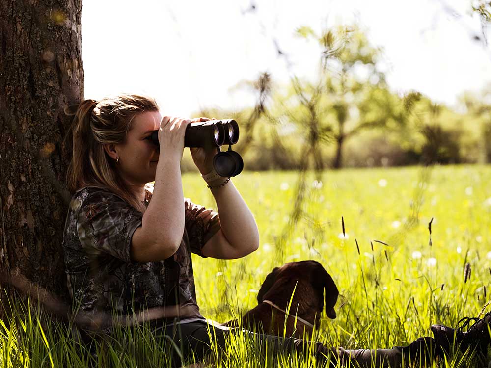 Binoculars for stalking