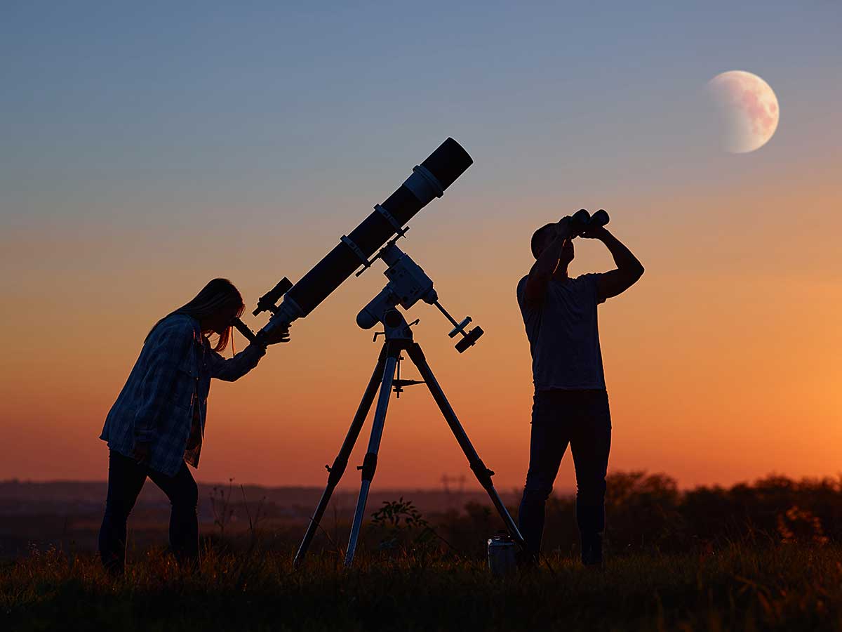 Das beste erste Teleskop ist ein Fernglas